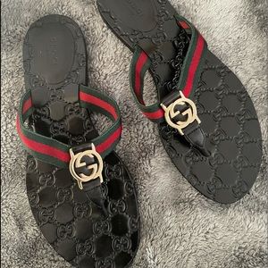 Gucci Thong Stripe Sandals Size 38 1/2